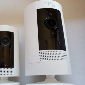 Cámara Wi-Fi Ring Stick Up Cam